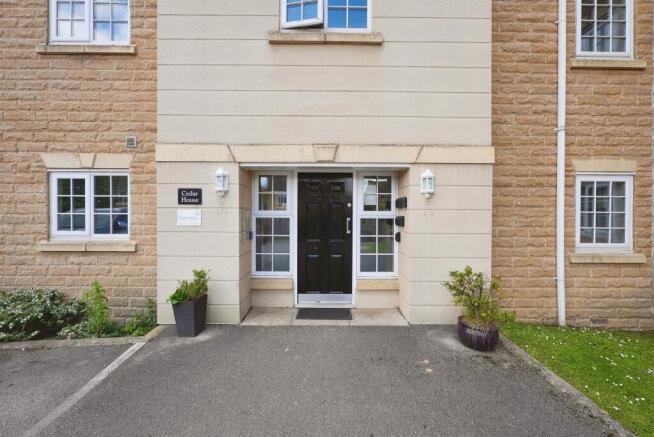 2 bed Apartment for sale Image 4