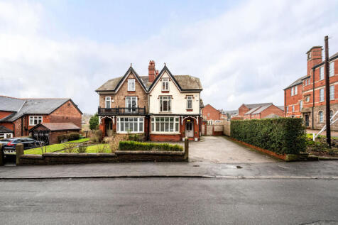 Fence Avenue, Macclesfield, SK10