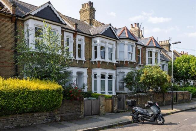 Capel Road, E7