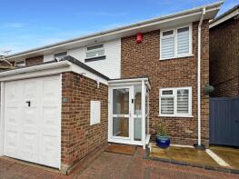7, Campian Close, Dunstable LU6 1UD
