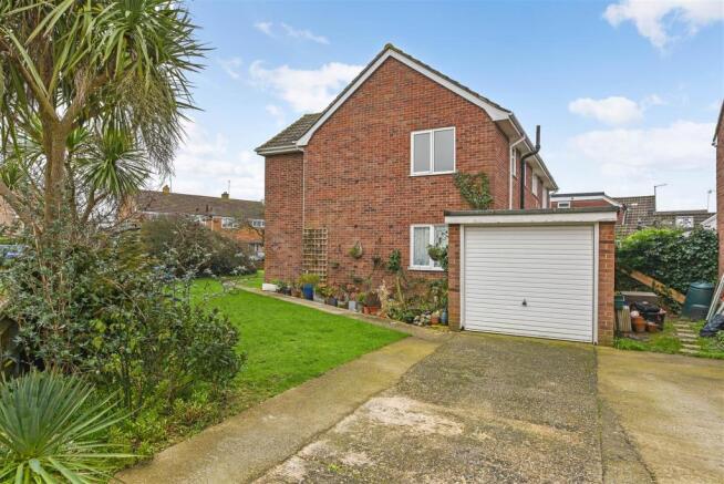 Garage & Driveway