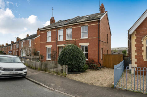 Naunton Lane, Cheltenham, Gloucestershire
