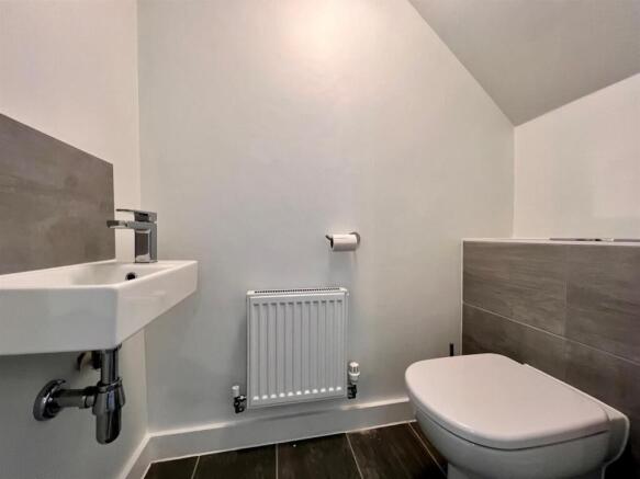 2 bed Semi-Detached to rent Image 5