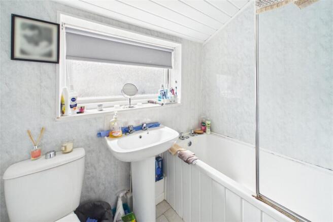 3 bed Terraced for sale Image 6