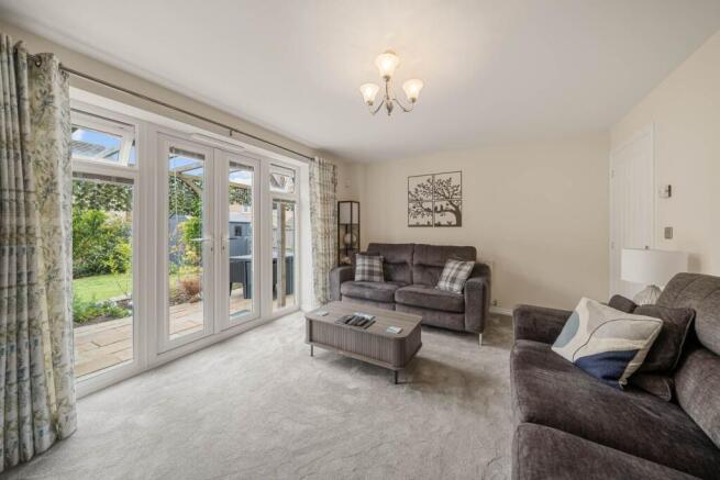 4 bed Detached for sale Image 9