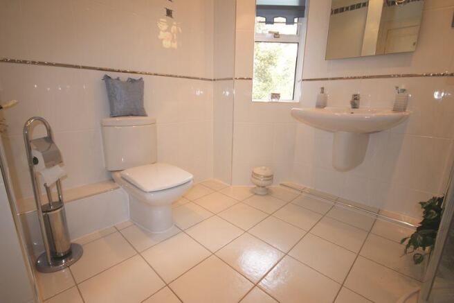Ensuite to Gue...