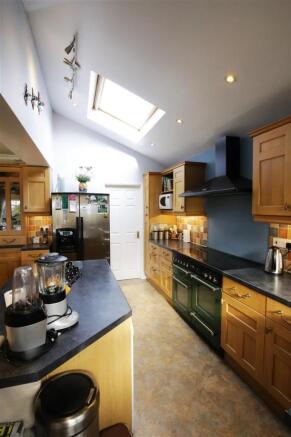 Kitchen / Breakfast 