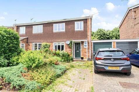 Alexandra Road, Alton, Hampshire, GU34