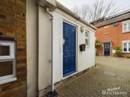 2, Albion Mews, Albion Street, Dunstable LU6 1SH