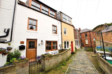 High Winds, Chapel Yard, Staithes, TS13 5BS