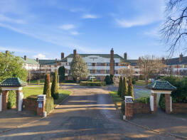 78, Hermitage Court, Woodford Road, South Woodford, London E18 2EP