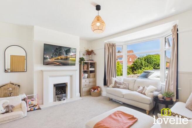 3 bed Semi-Detached for sale Image 9