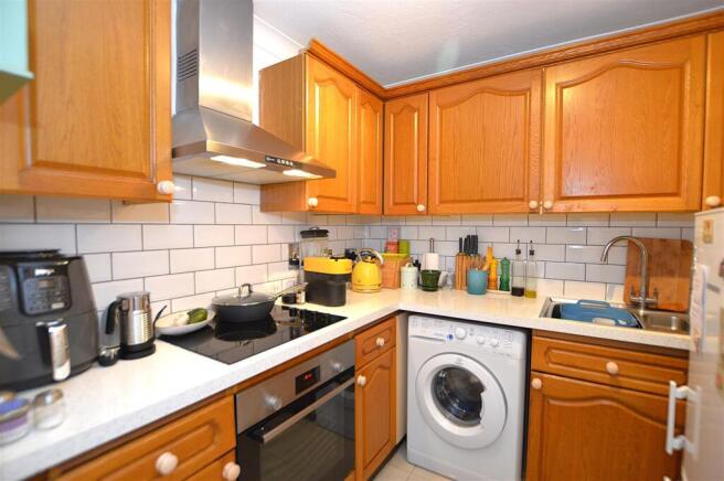 25 Beaumont Place kitchen.JPG