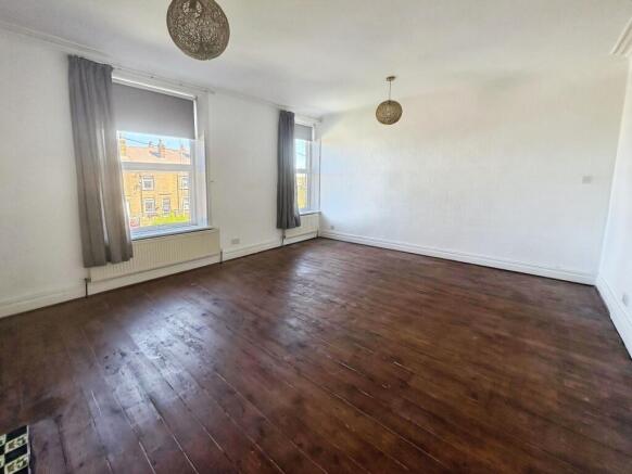 4 bed Terraced for sale Image 5