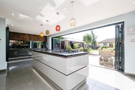 Rowan Walk, HORNCHURCH, Essex, RM11