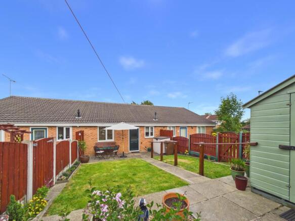 2 bed Terraced Bungalow for sale Image 3