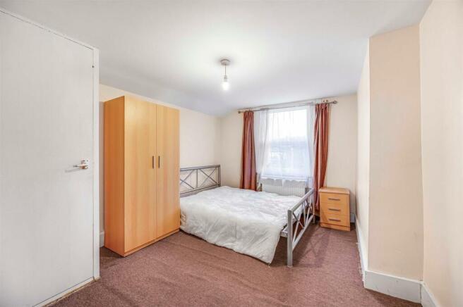 Davies___Davies_57_Victoria_Rd__Finsbury_Park__Lon