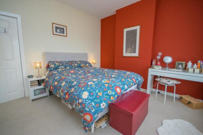 bed 11.jpg