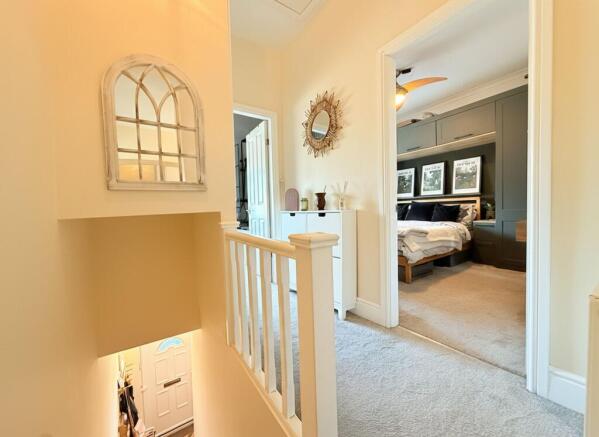 3 bed Detached for sale Image 8