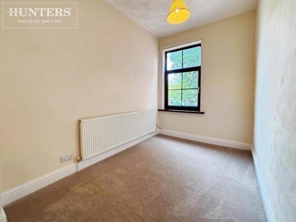 2 bed Terraced to rent Image 9