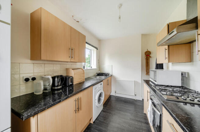2 bed Flat for sale Image 5