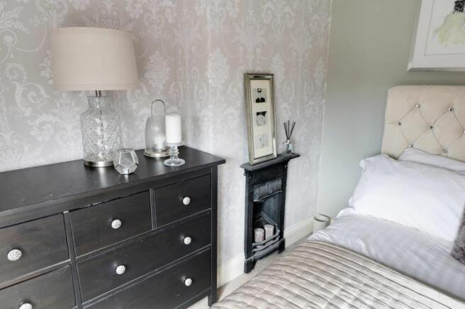Bedroom 1 (Double)