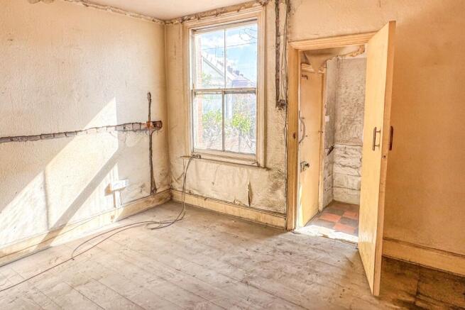 18 Nether Road, Ecclesfield, Sheffield, South Yorkshire, S35 9XT