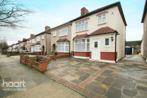 47, Rosslyn Avenue, Romford RM3 0RG