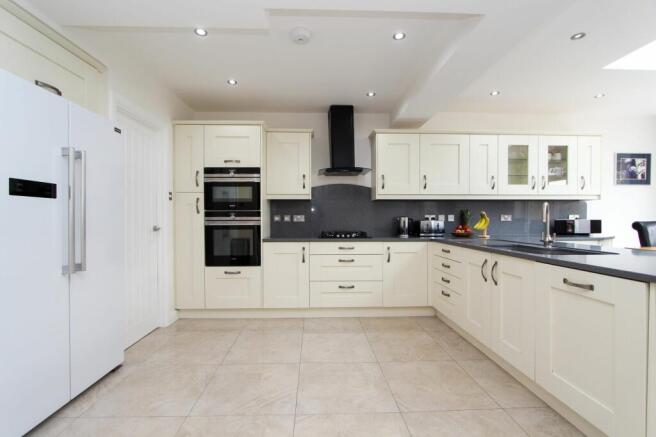 Kitchen/Breakfast Room