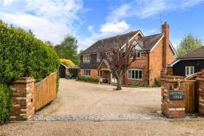 Greywell Lodge, Itchel Lane, Crondall, Farnham GU10 5PR