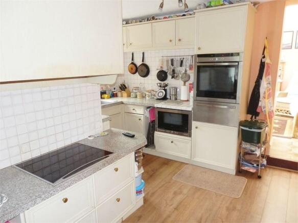 Photo 8