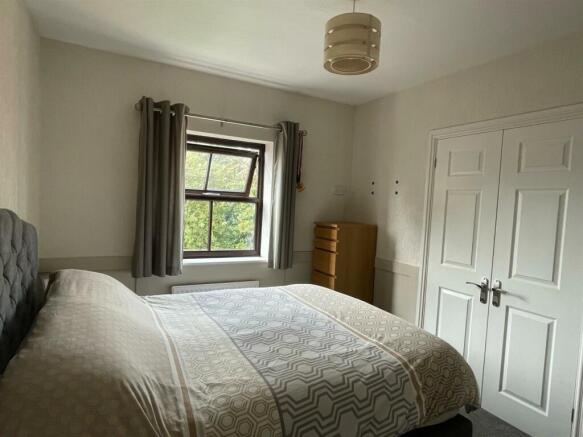 Bedroom1.jpg