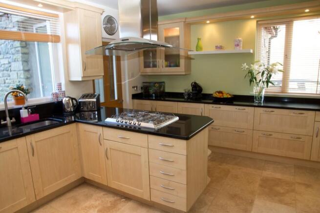 Family/Dining Kitchen