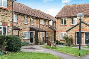 32, 1 Riverside Court, Chelwood Close, London E4 7UN