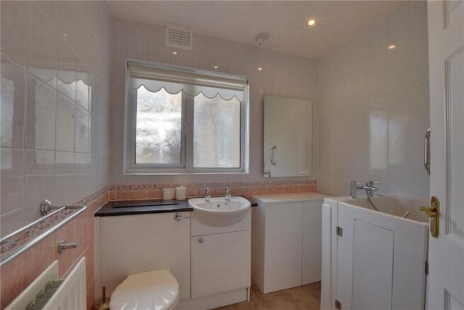 2 bed Bungalow for sale Image 9
