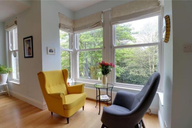 2 bed Flat to rent Image 4