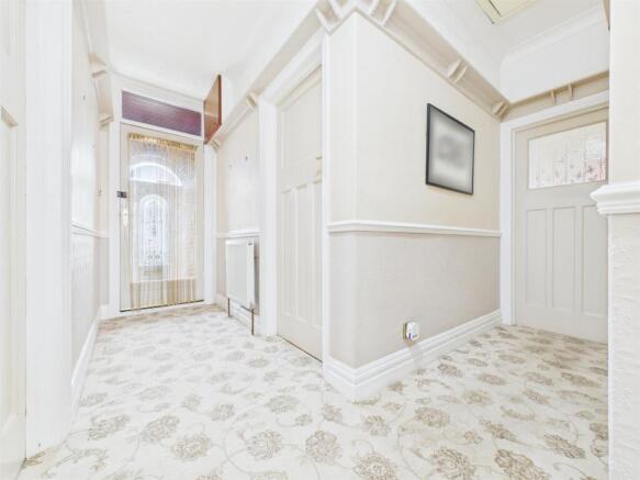 2 bed Detached Bungalow for sale Image 5