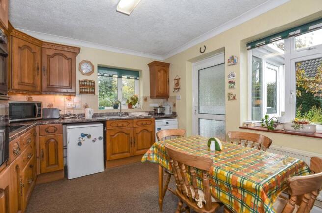 Kitchen/Breakfast Rm