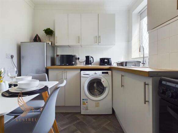 3 bed Terraced for sale Image 10