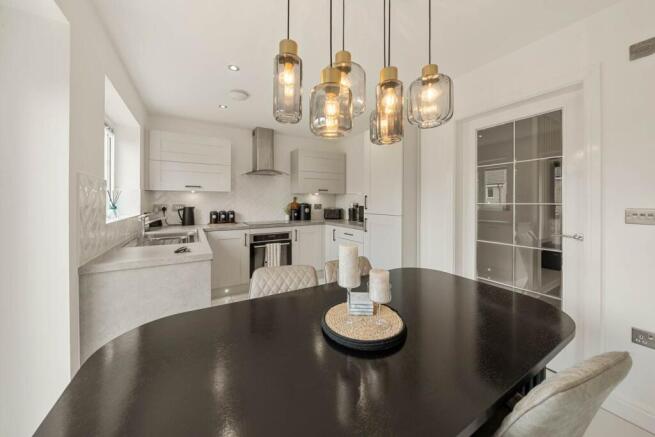 3 bed Detached for sale Image 6