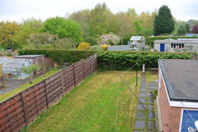 Rear garden (1).JPG