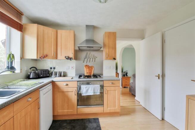 Kitchen (2)
