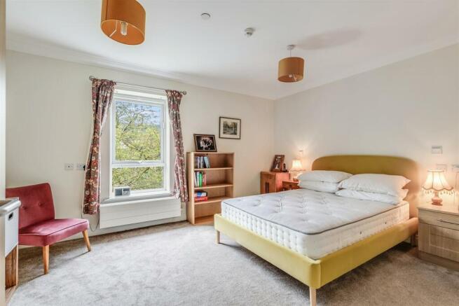 1 bed Apartment for sale Image 8