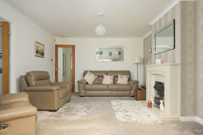 Barbeth Gardens, Cumbernauld photo 5