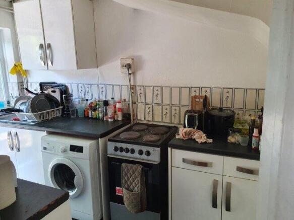 weydon-hill-close-gu9-8pa-931488