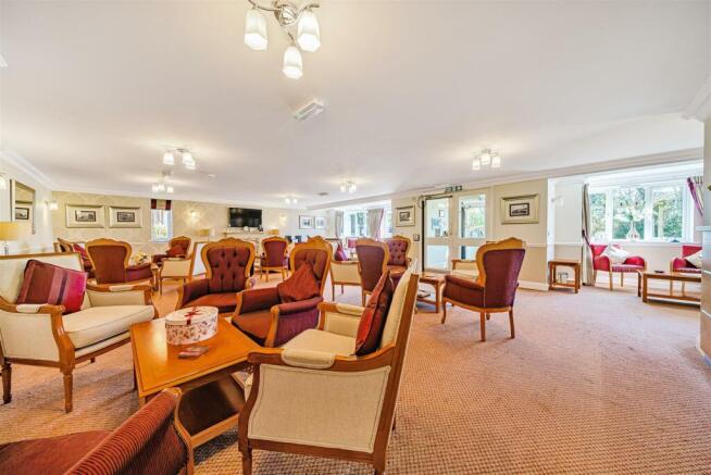 Owners Lounge (2).jpg
