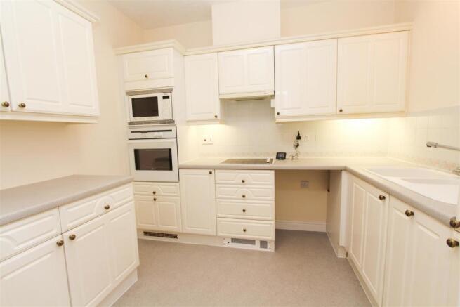 KITCHEN.jpg