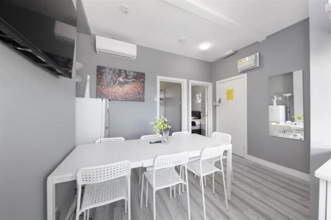 Lounge/kitchen/diner