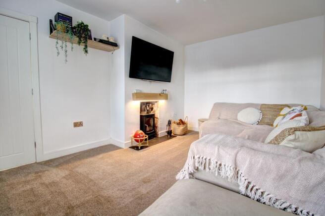 Lounge (alt view)