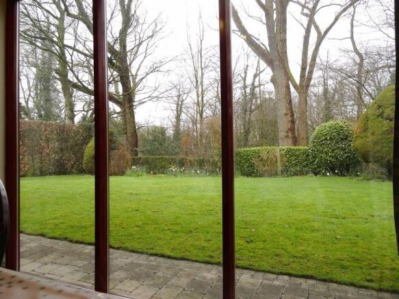Dining Room Wi...